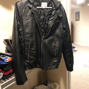 NWOT XS quilted hooded leather biker jacket